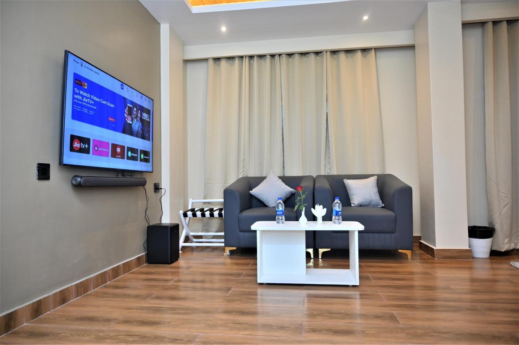 Hotel Essence Grandeur Guwahati Zewnętrze zdjęcie