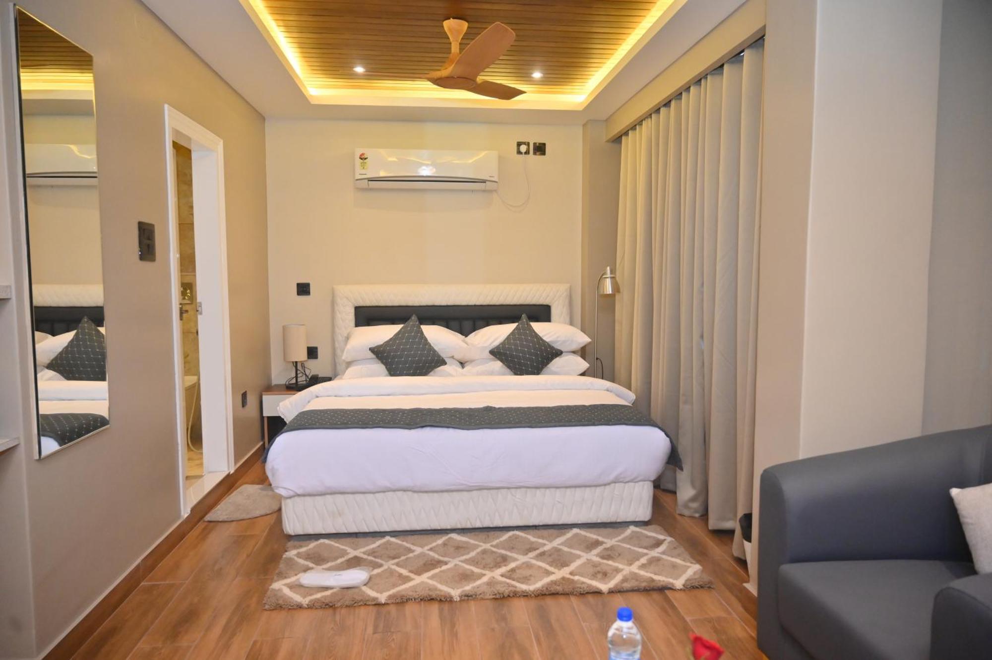Hotel Essence Grandeur Guwahati Zewnętrze zdjęcie